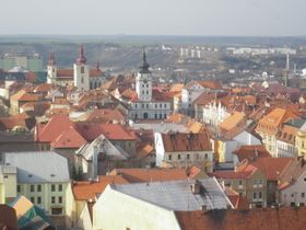 Жатець   Жатець - найстаріший місто на півночі Чехії, відомий своїми давніми броварними традиціями