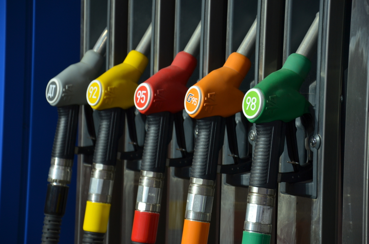 Збільшення вартості дизельного палива і бензину є корекцією цін, і обумовлено зростанням курсу долара