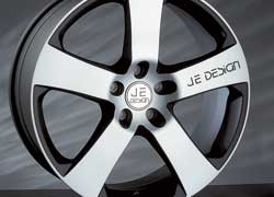 <>   Фірма Je Design розробила нову модель легкосплавних дисків SUV-Select для великих німецьких позашляховиків VW Touareg, Audi Q7 і Porsche Cayenne