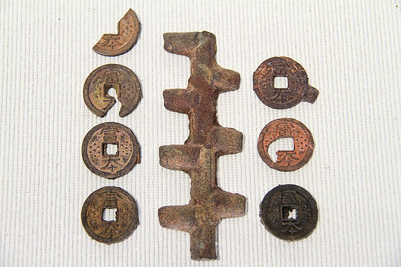 Монети фухонсен, випущені в Японії в другій половині VII століття