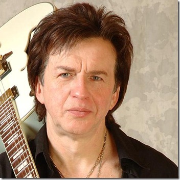 26 березня під час гастролей в Оренбурзі відомий співак і композитор Олександр Барикін помер від обширного інфаркту