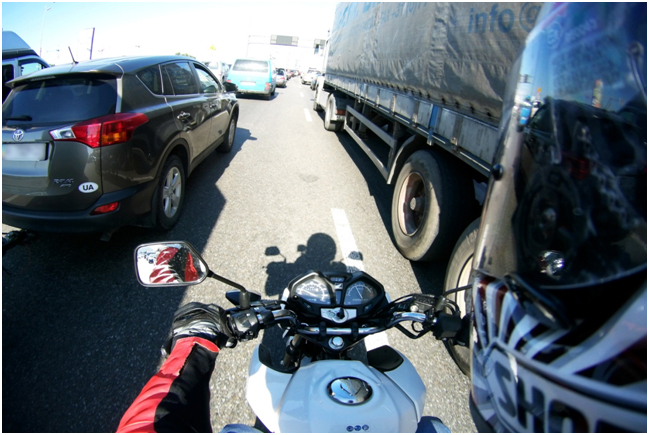 Витрата палива в CB125F воістину вражає своєю економічністю, що дає можливість сприймати свободу в повній мірі, а не від заправки і до заправки