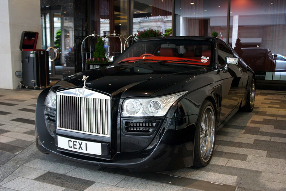 Rolls-Royce Black Ruby