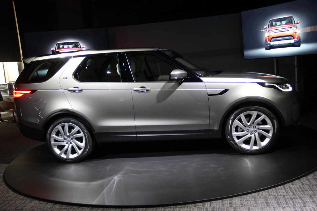 У ньому використані останні напрацювання англійської Jaguar Land Rover в області дизайну і технологій