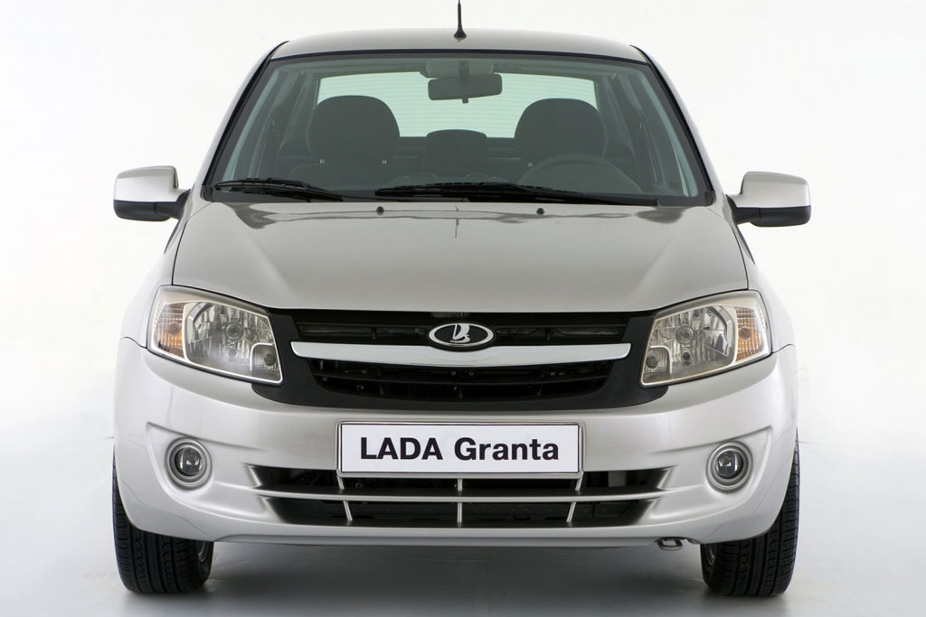 Автоматична коробка передач збільшить вартість седана   Lada Granta   приблизно на 30 тисяч рублів ($ 950)