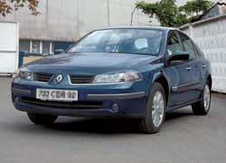 Машина представлена ​​двома модифікаціями, причому в Україні, як правило, частіше зустрічається 5-дверний ліфтбек