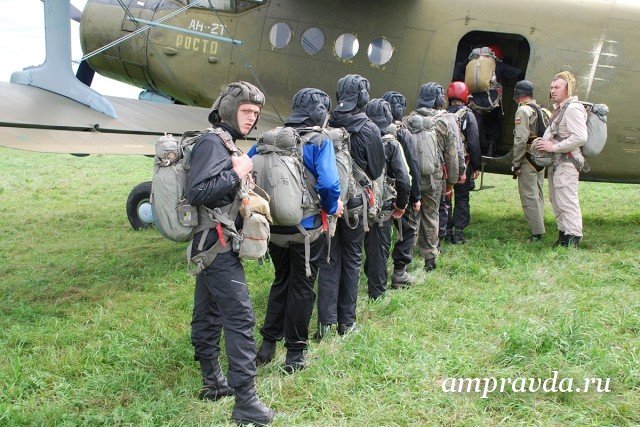 Олександр Боржко про навчання стрільців-парашутистів, аероклубі і страху перед стрибком