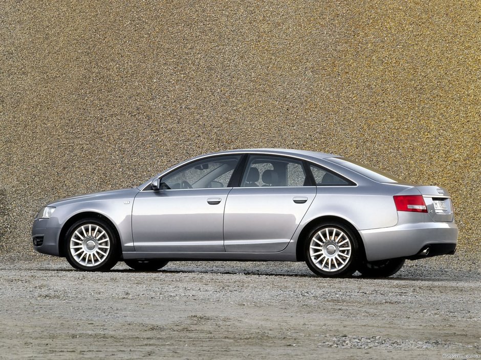 Audi A6   Продано авто: 258    Середня ціна $ 11 900