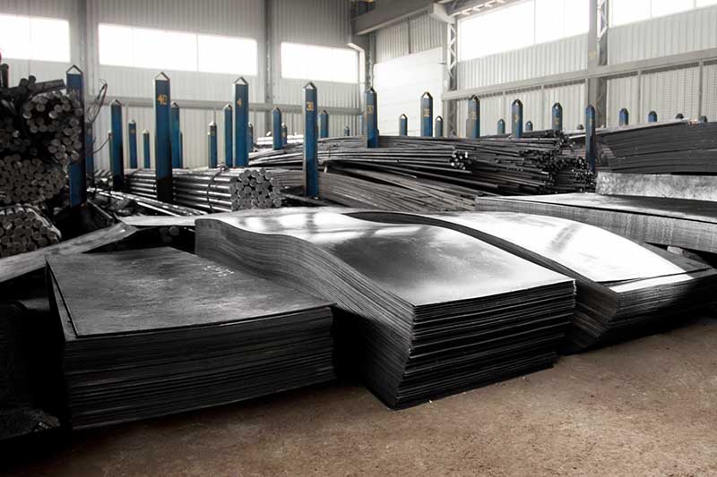 Прокат металу є окремою галуззю металургії, продукція якої широко використовується в різних галузях будівництва, машинобудування, авіації та суднобудування
