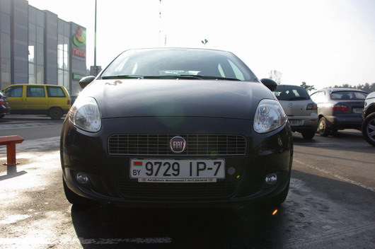 Fiat Grande Punto брав новим в салоні в 2008 році