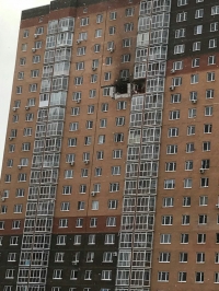 В даний час слідчі по Московській області повідомляють, що вибух в Ленінському районі в одній із квартир стався в результаті бавовни газового балона
