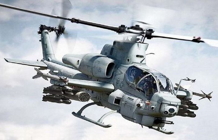 Bell AH-1Z «Viper» (США)   З технічної точки зору - це один з найбільш ідеальних вертольотів