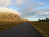 Фото нижче були зроблені на дорогах Ісландії в середині вересня з різницею в добу